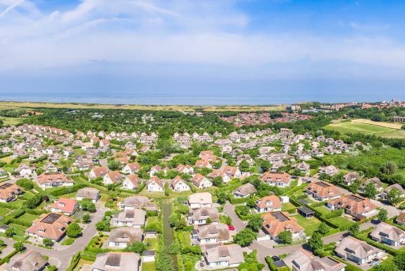 Luchtfoto van het park | Hof Domburg & Buitenhof Domburg